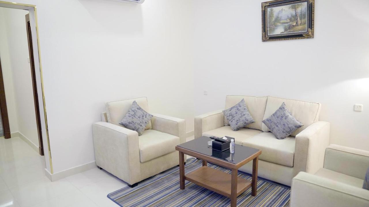 نزل خيال للشقق المخدومه Jizan Exterior foto